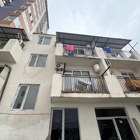 Hotel Paris Batumi Kültér fotó