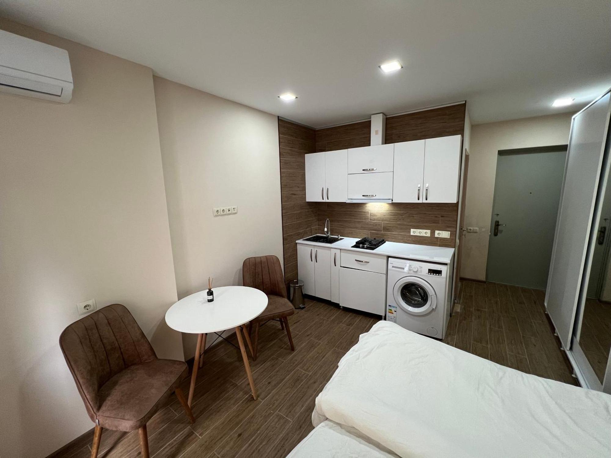Hotel Paris Batumi Kültér fotó