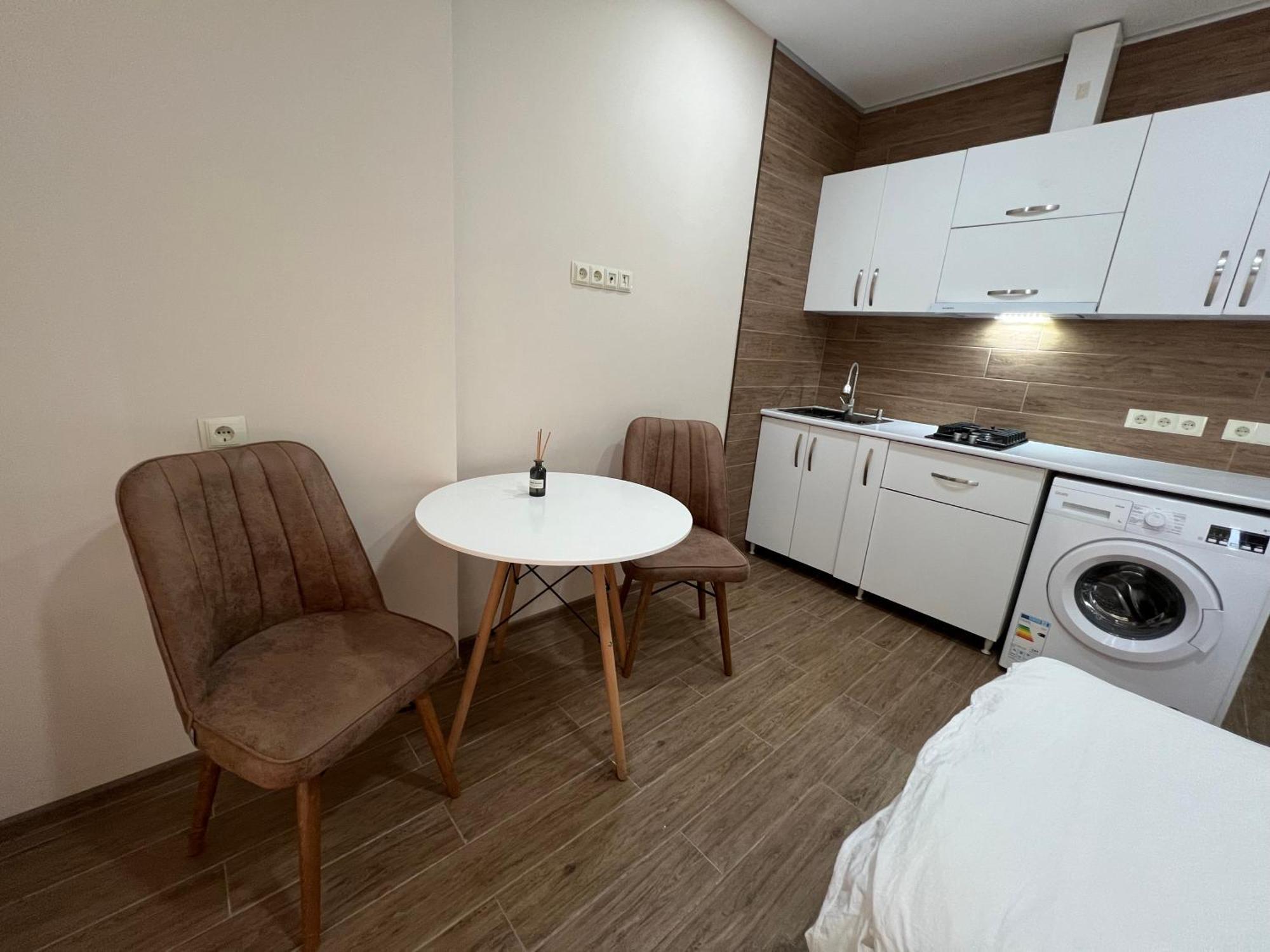 Hotel Paris Batumi Kültér fotó