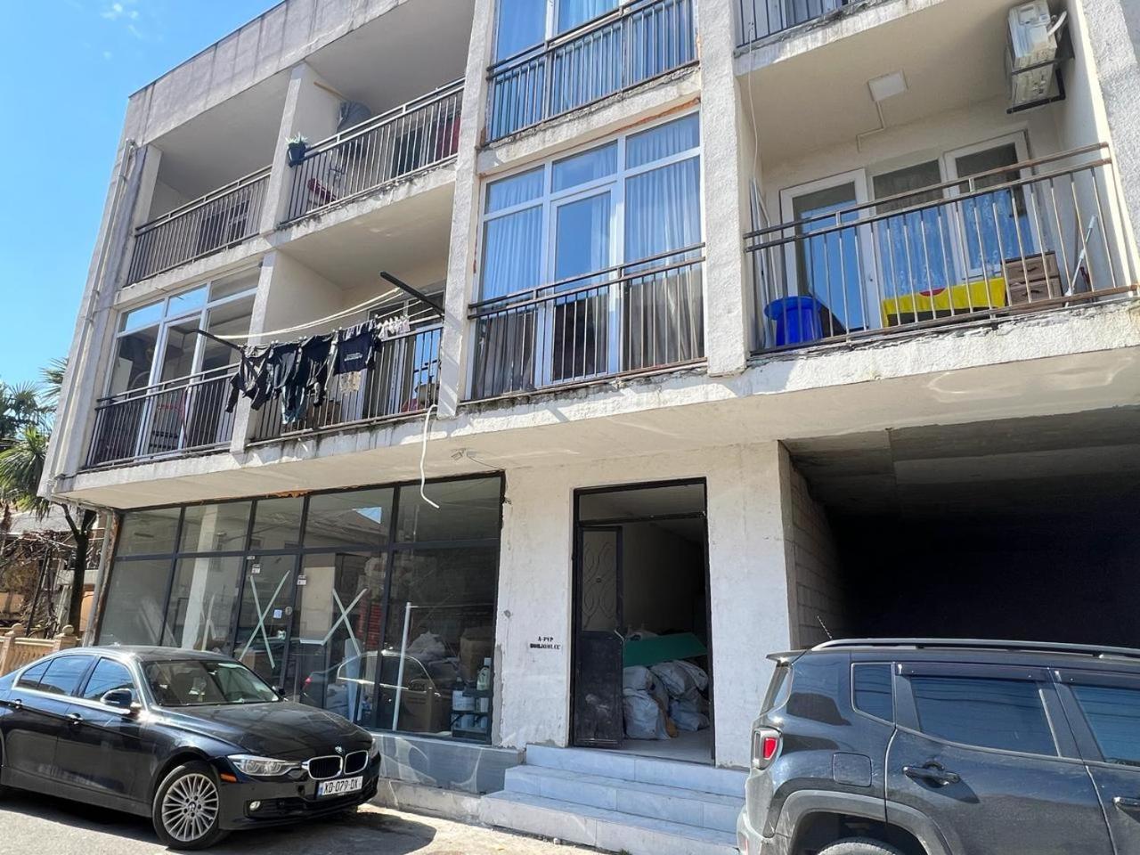 Hotel Paris Batumi Kültér fotó